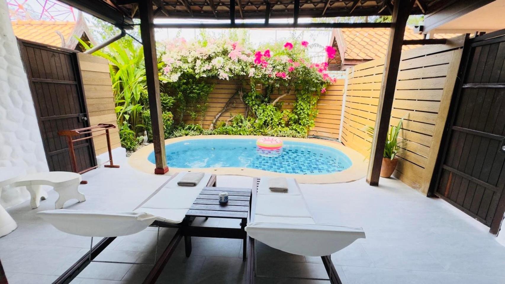Btc Boutique Resort Private Pool Villas Hua Hin บ้านทะเลจีน บูติค รีสอร์ท หัวหิน מראה חיצוני תמונה